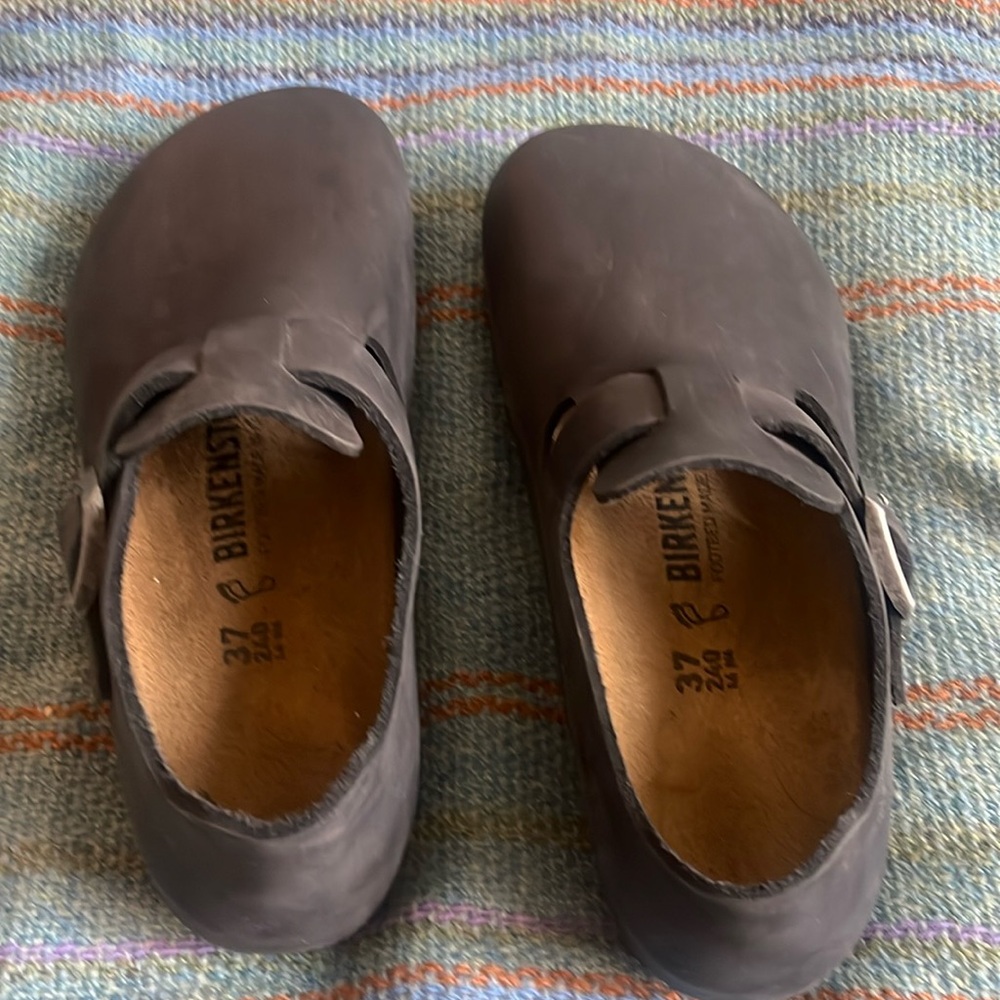 Black Birkenstocks Like New